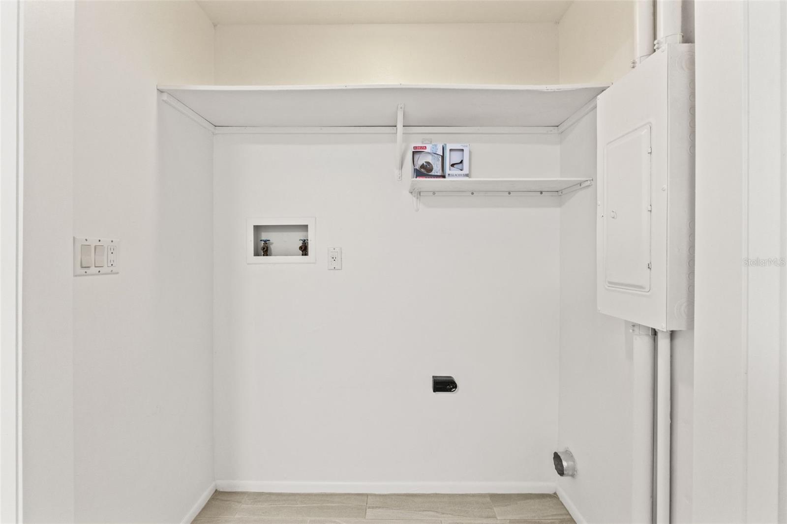 SPRING HILL - Residential