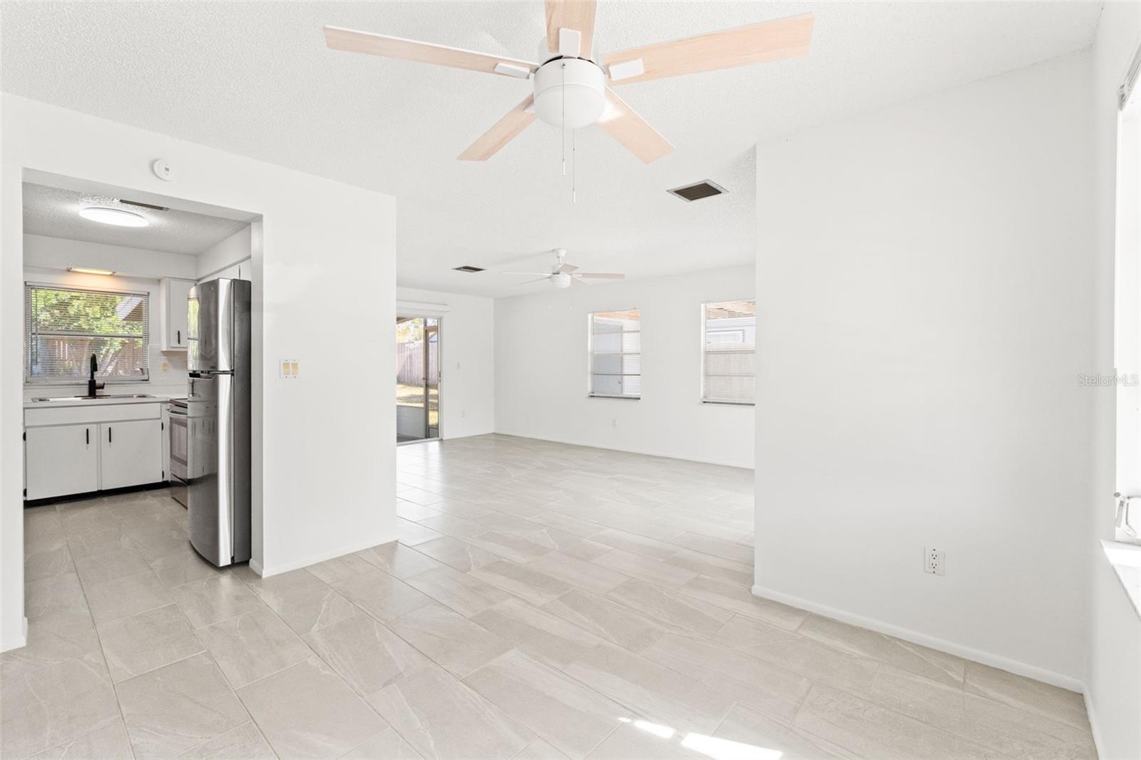 SPRING HILL - Residential