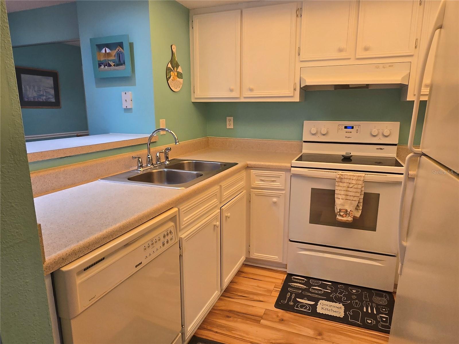 OAKS 04 - Residential