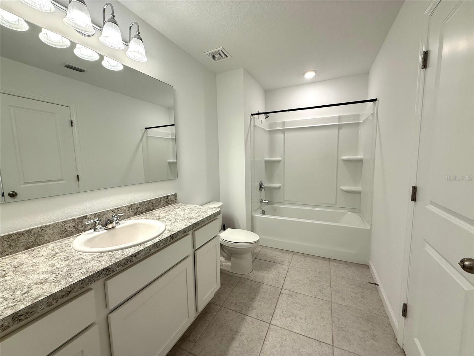 ASHFORD PLACE - Residential Lease