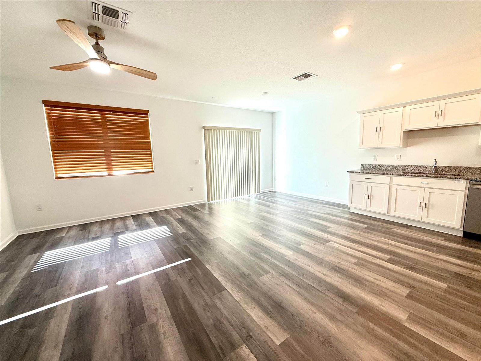 ASHFORD PLACE - Residential Lease