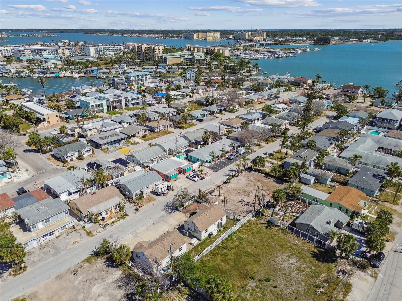 SUNNY SHORES - Residential