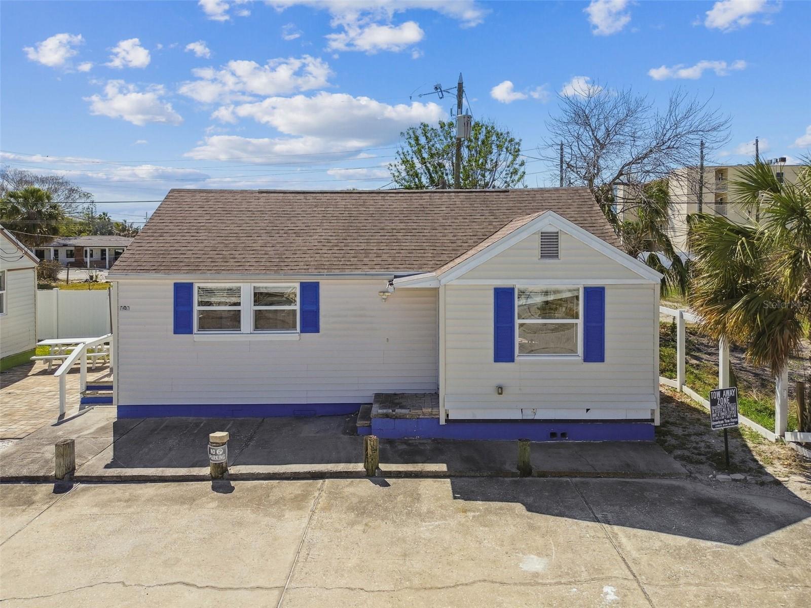 SUNNY SHORES - Residential
