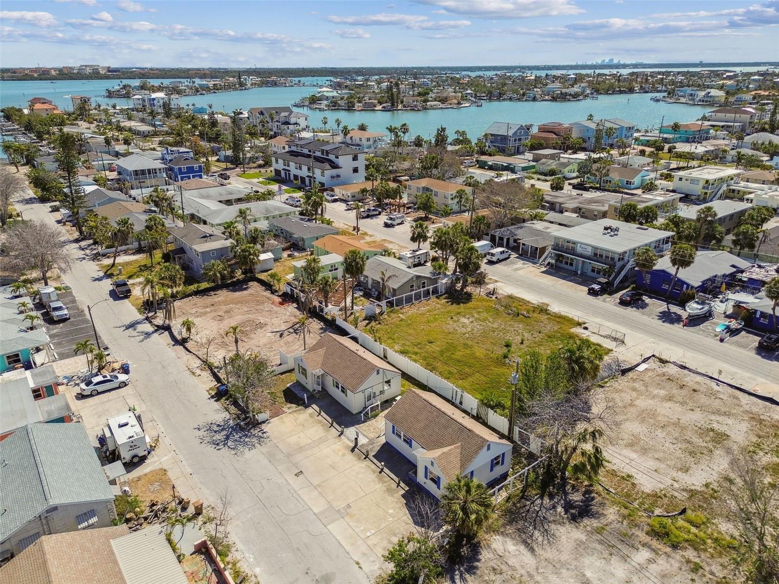SUNNY SHORES - Residential