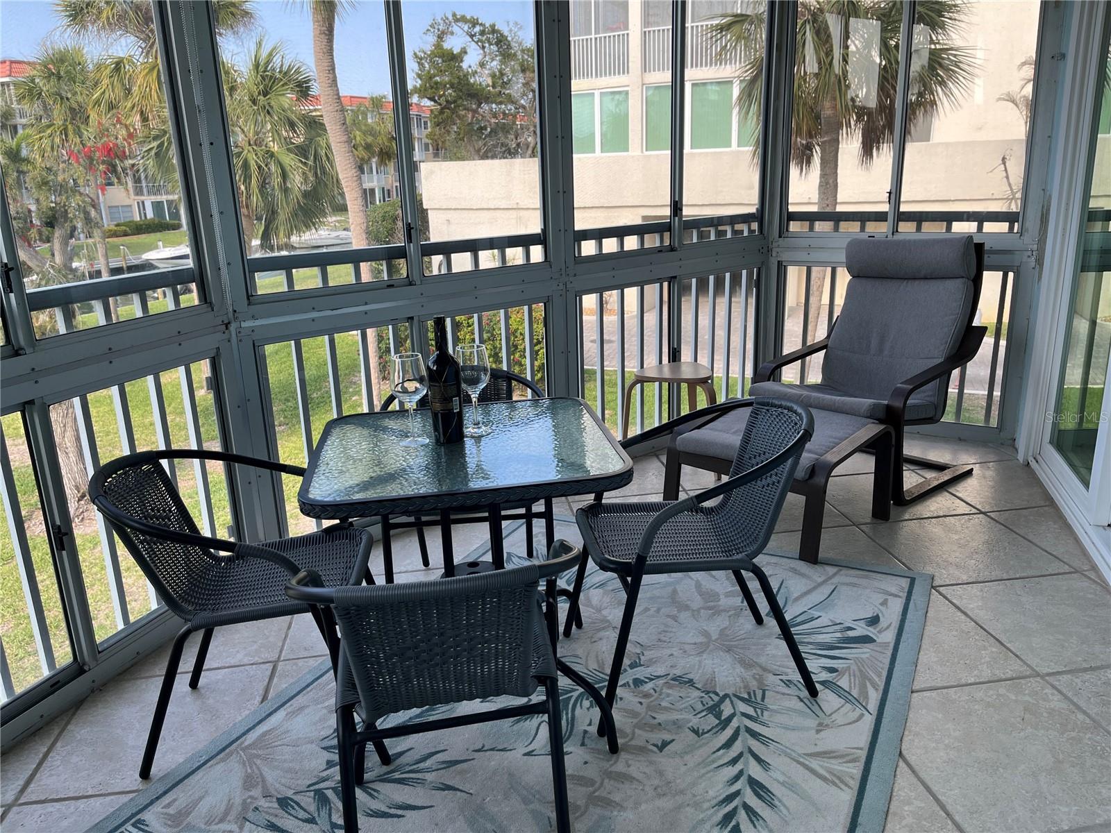 SIESTA HARBOR I - Residential