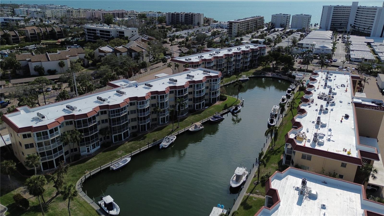 SIESTA HARBOR I - Residential