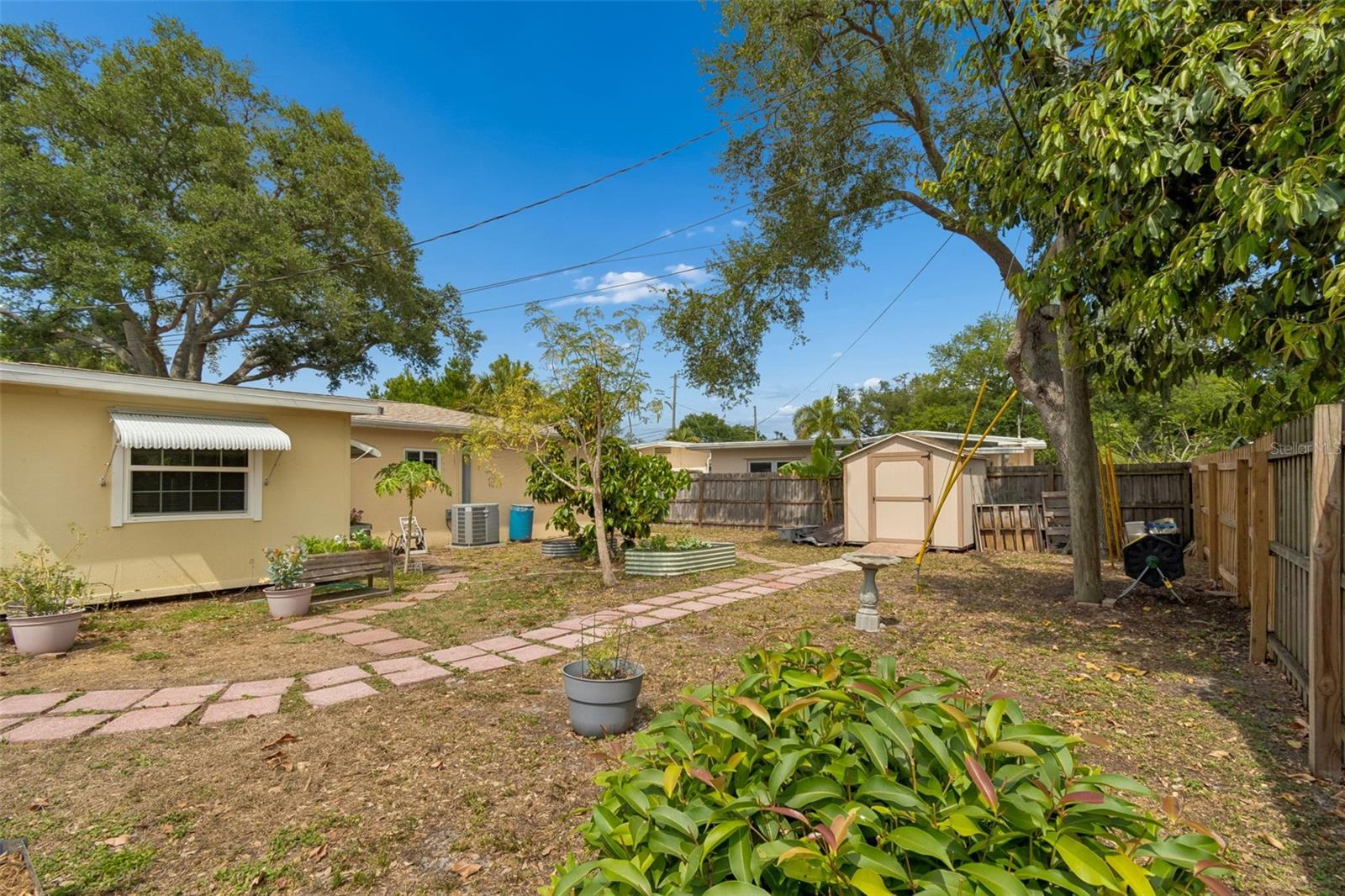 JUNGLE COUNTRY CLUB 3RD ADD - Residential