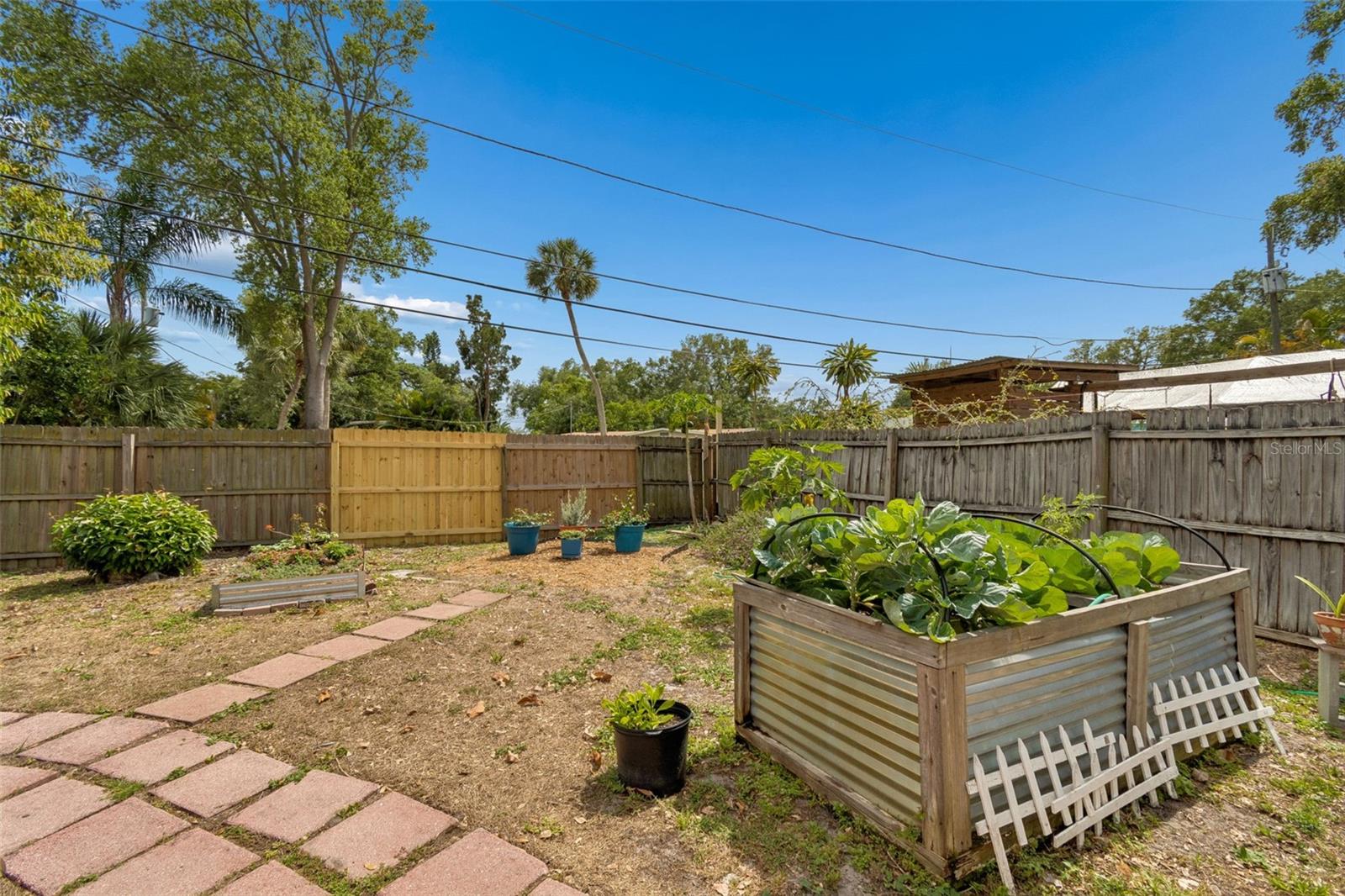 JUNGLE COUNTRY CLUB 3RD ADD - Residential