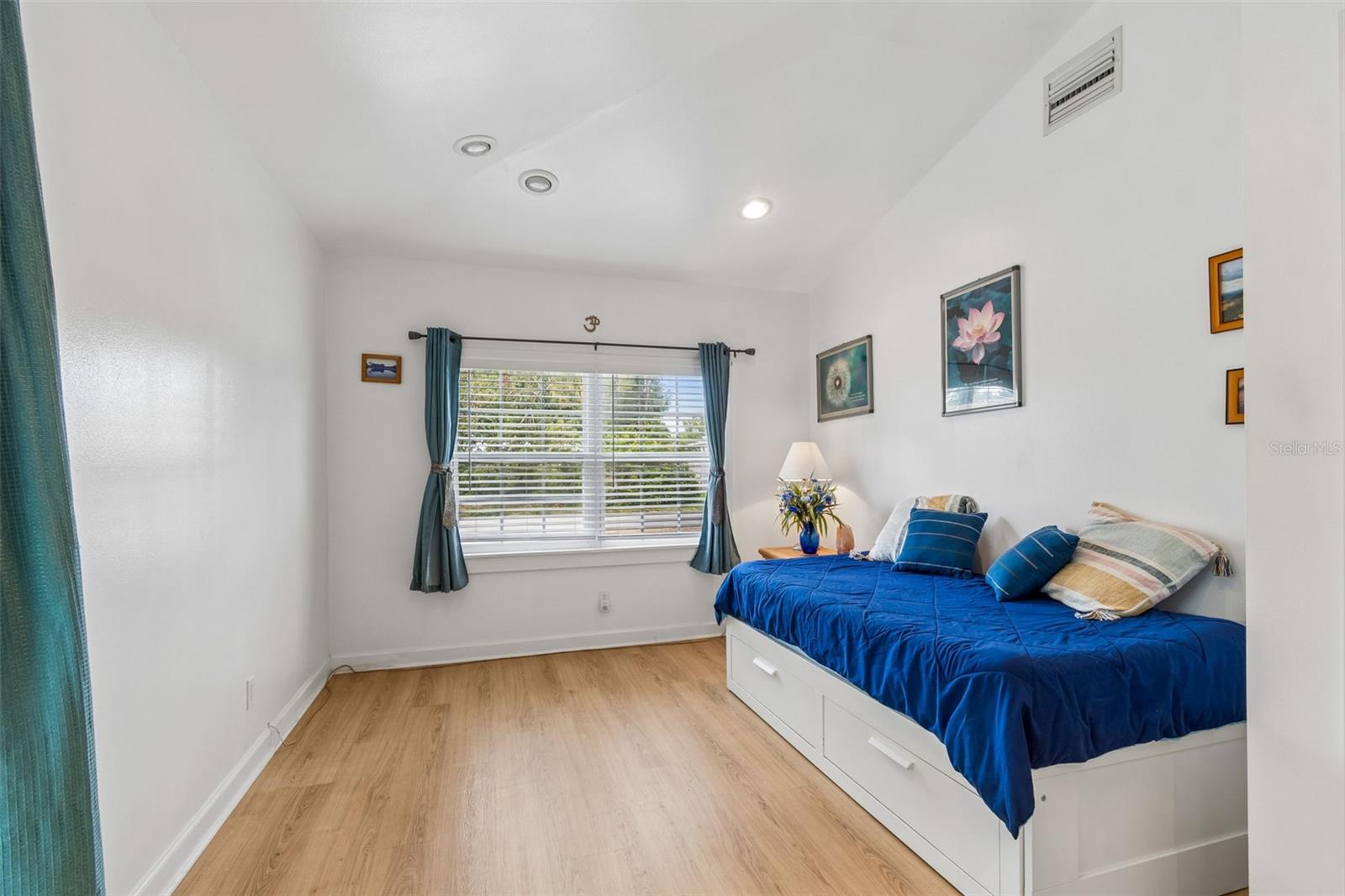 JUNGLE COUNTRY CLUB 3RD ADD - Residential