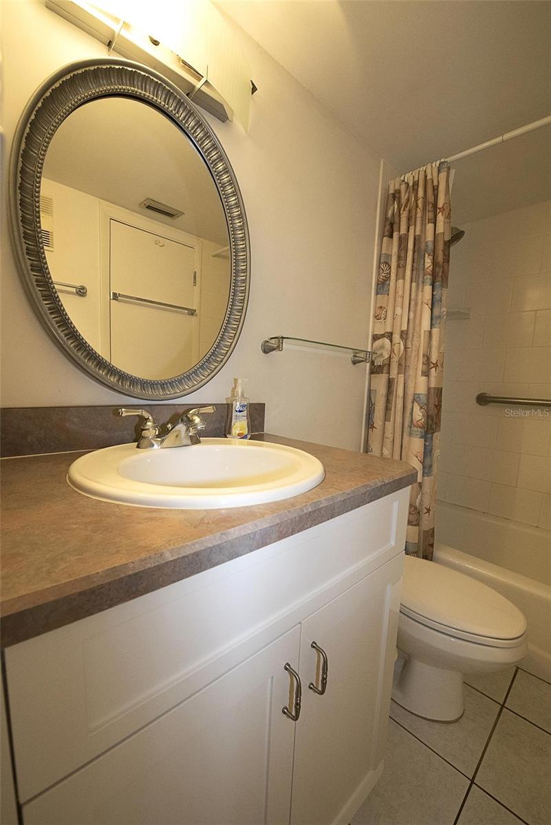 OCEAN REER VILLAS CONDO - Residential Lease