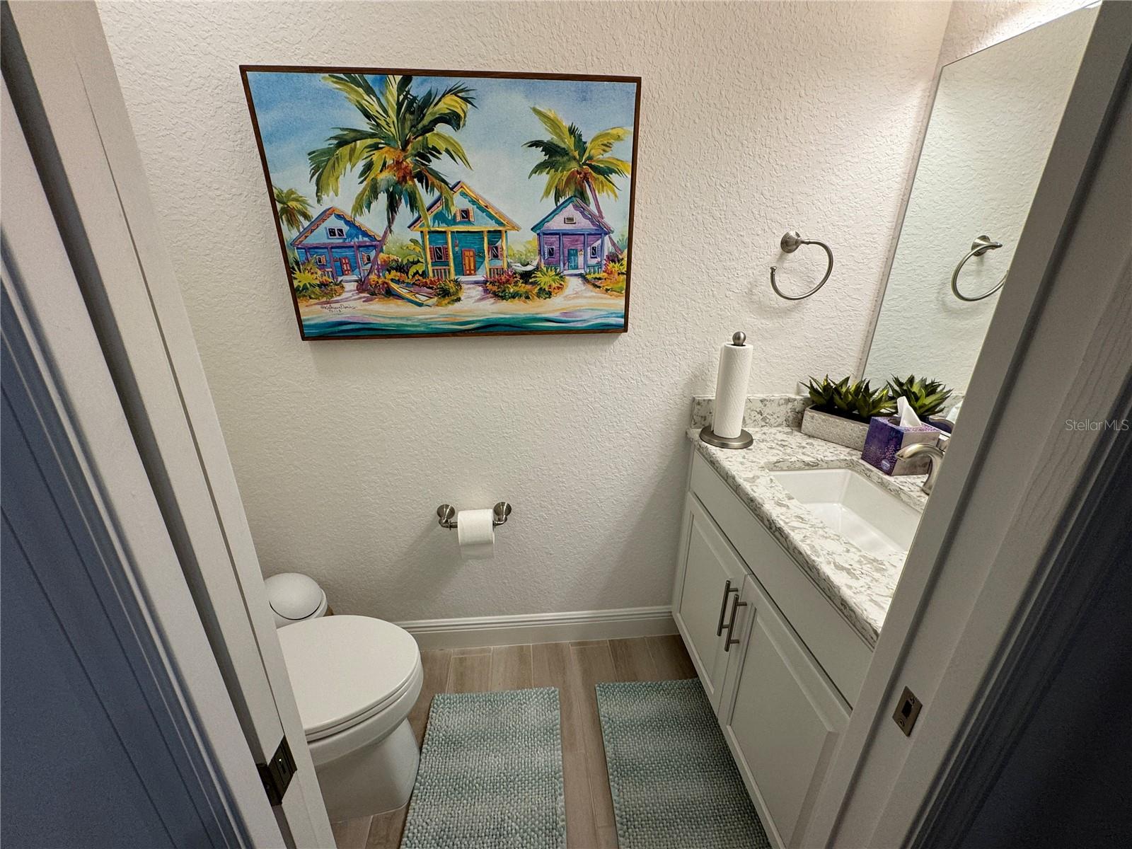 ENCLAVE/LAKESIDE LNDG - Residential