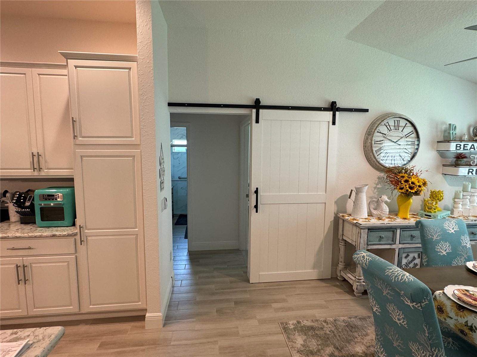 ENCLAVE/LAKESIDE LNDG - Residential