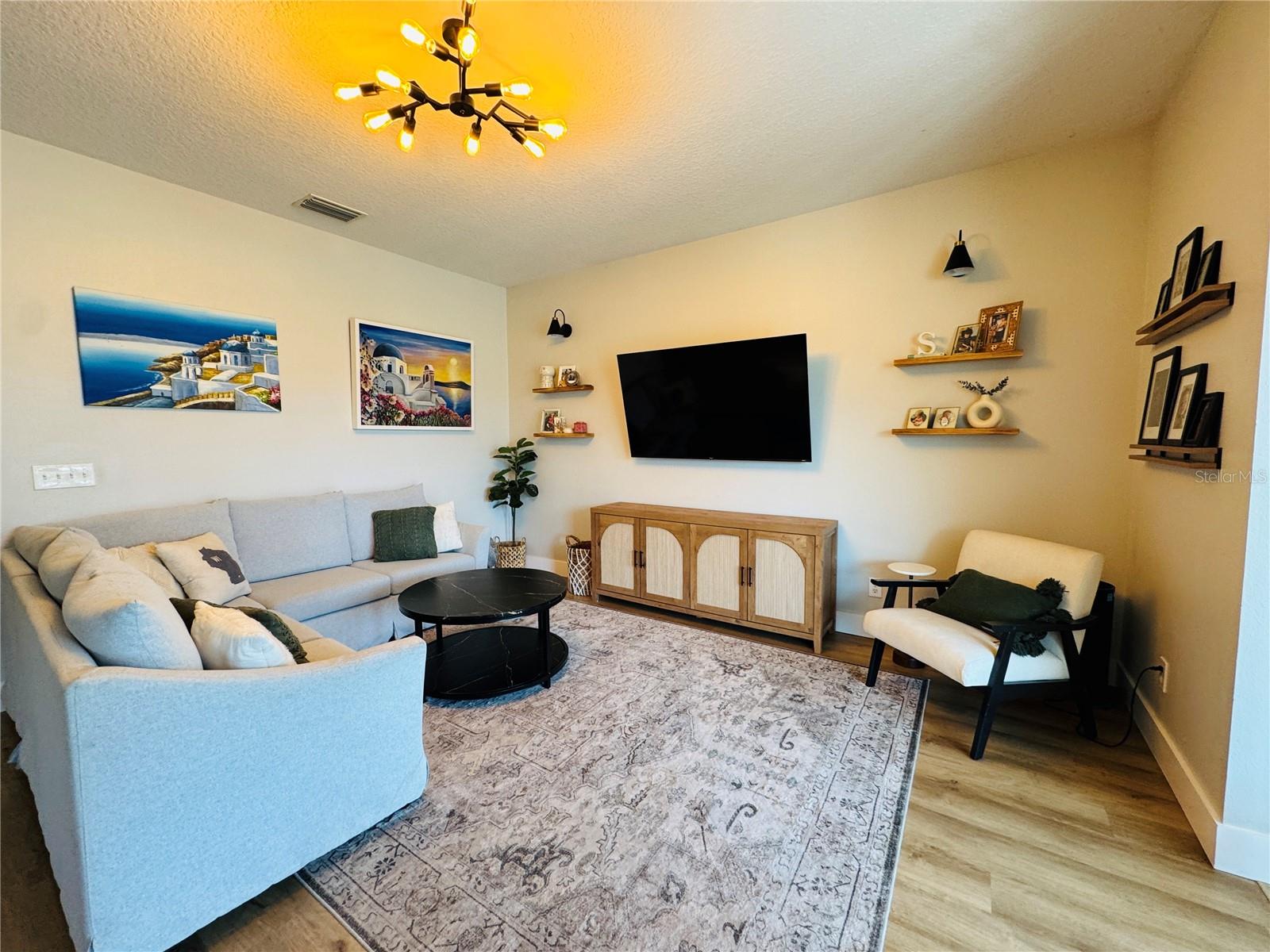 15207 SEAROBBIN DRIVE