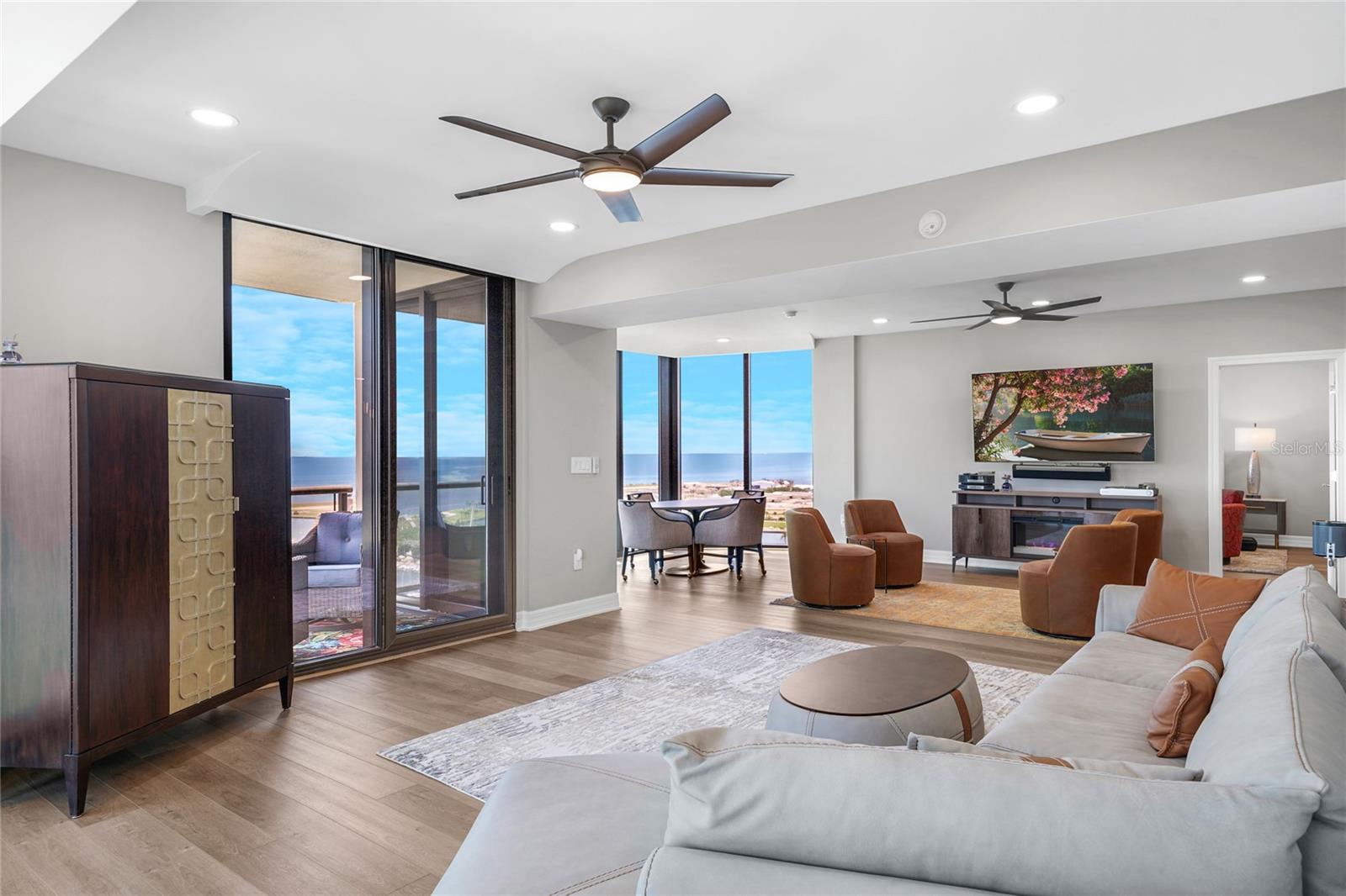 1 BEACH DRIVE SE 1902