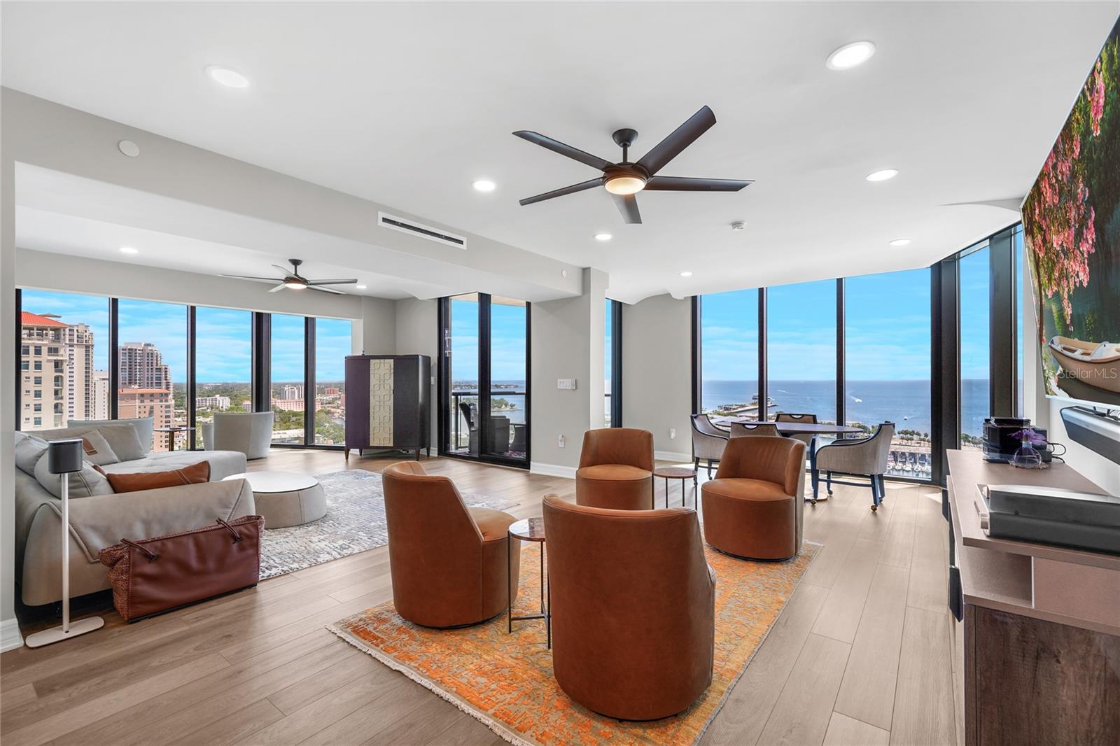 1 BEACH DRIVE SE 1902