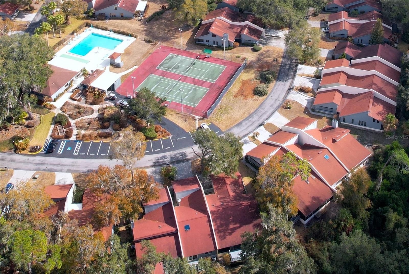 BLUFFS CHRISTINA 01 - Residential