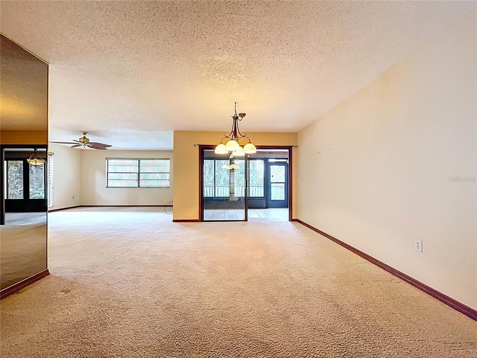 BLUFFS CHRISTINA 01 - Residential