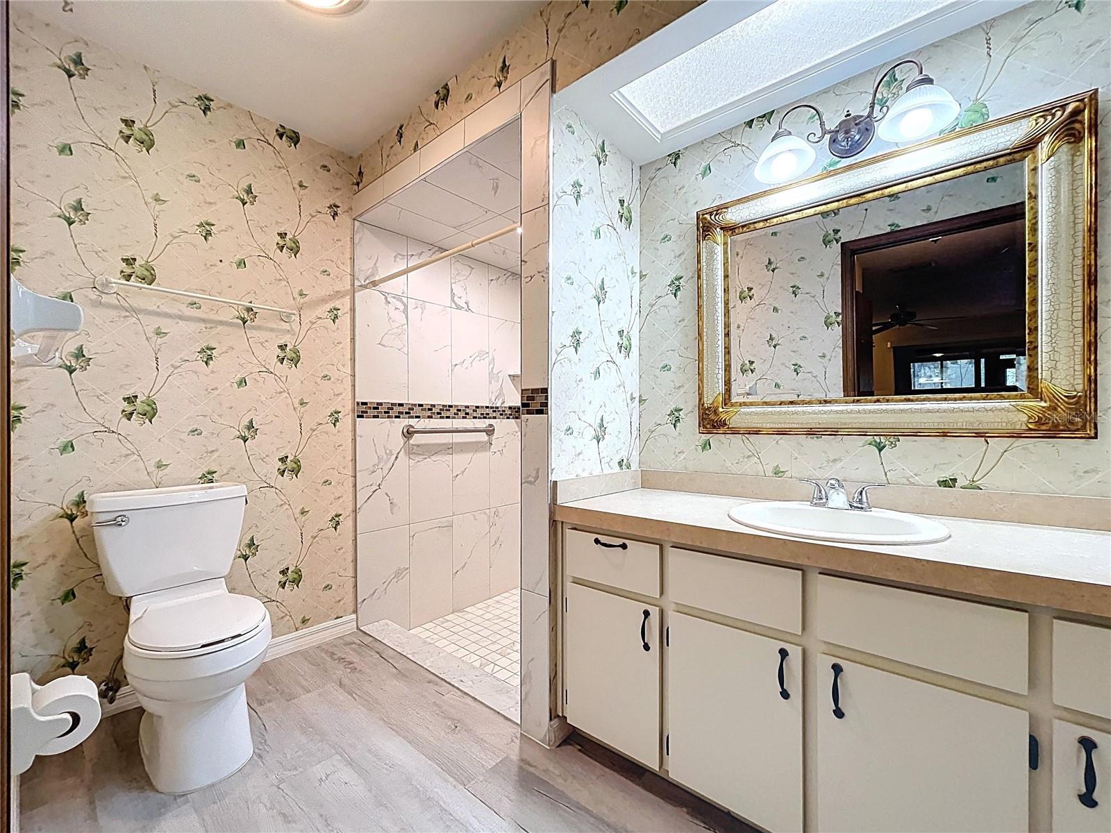 BLUFFS CHRISTINA 01 - Residential