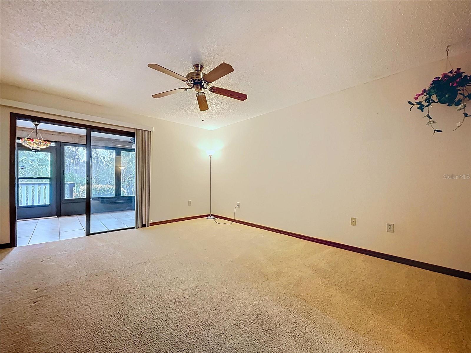 BLUFFS CHRISTINA 01 - Residential