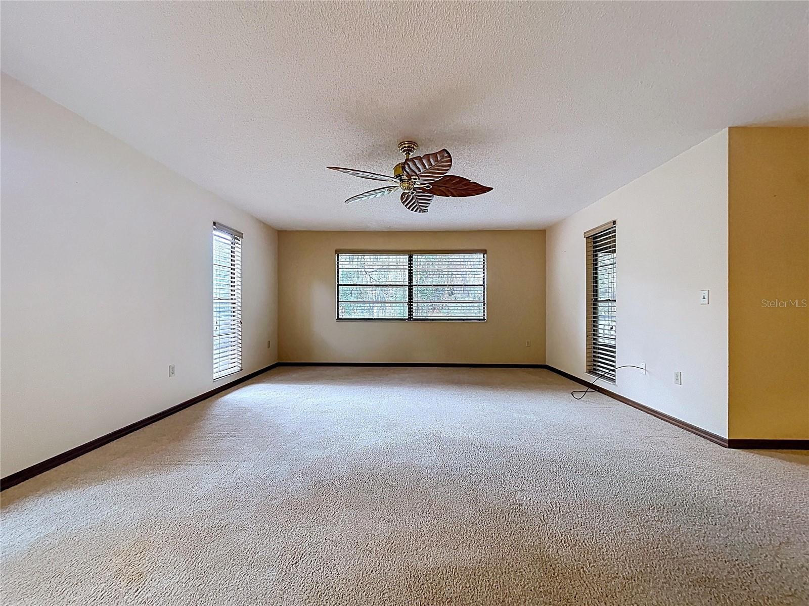 BLUFFS CHRISTINA 01 - Residential