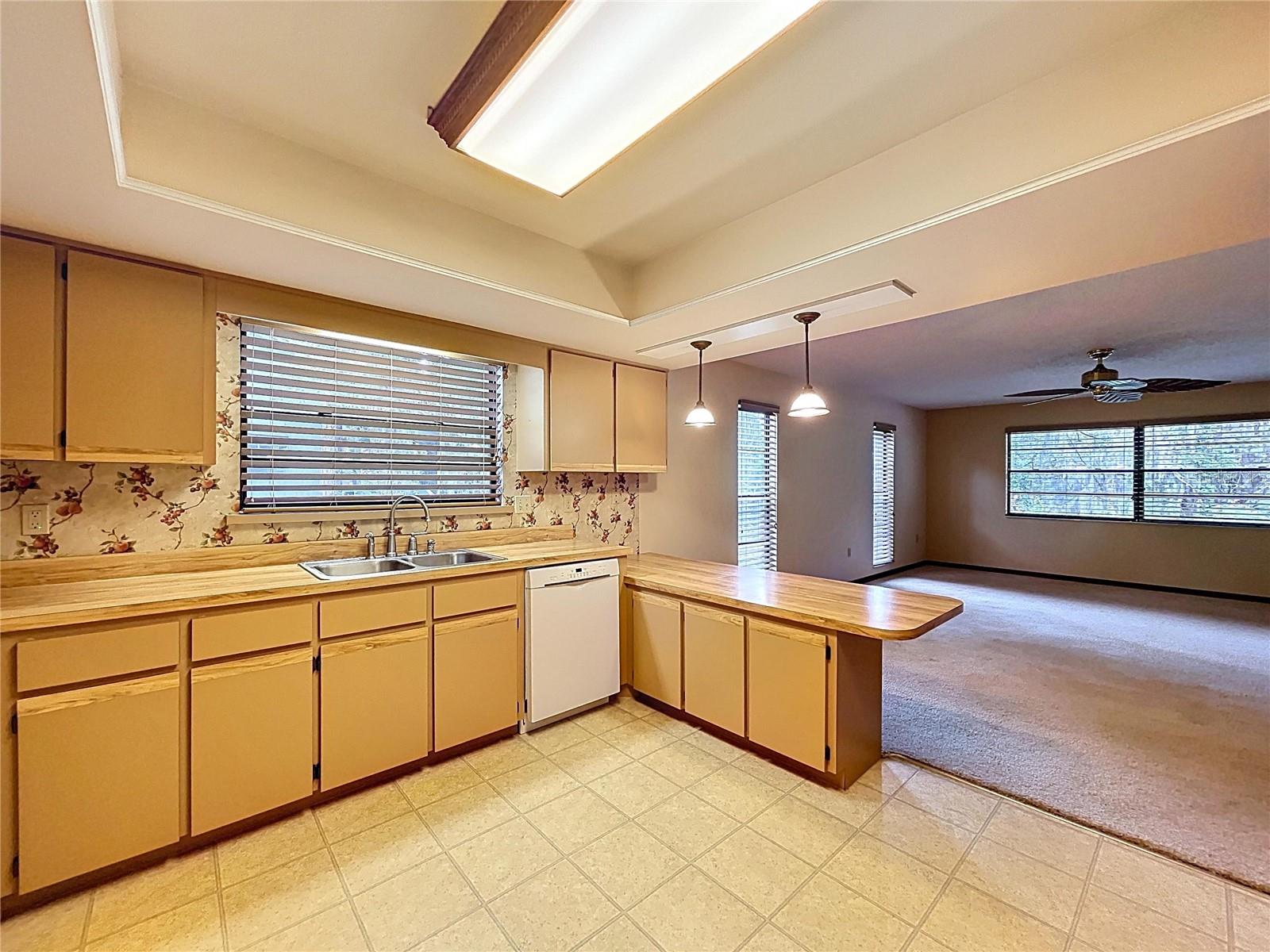 BLUFFS CHRISTINA 01 - Residential