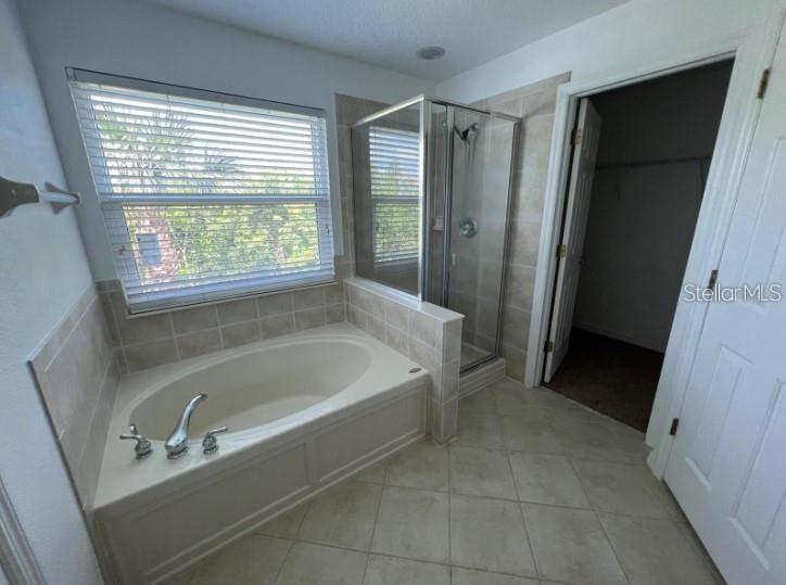 VENETIAN BAY - Residential Lease