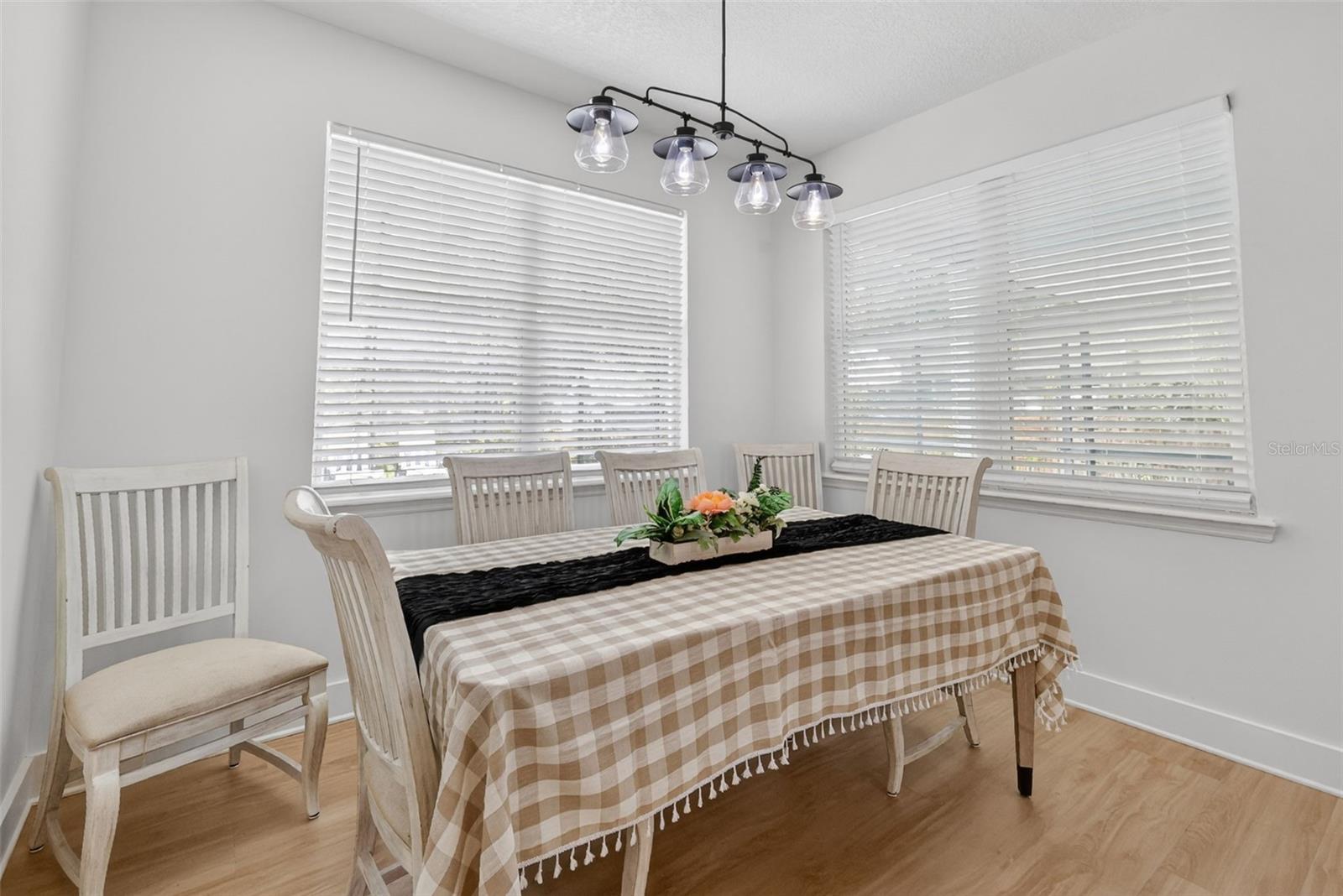 OAKLAND TOWN - Residential