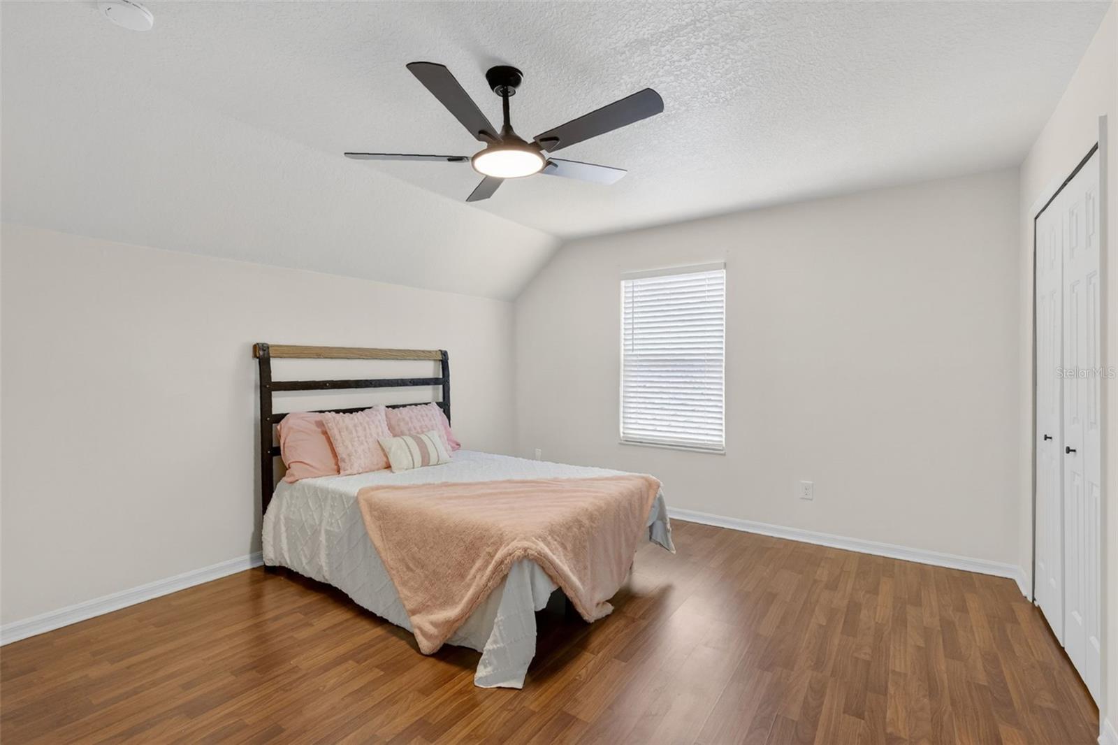 OAKLAND TOWN - Residential
