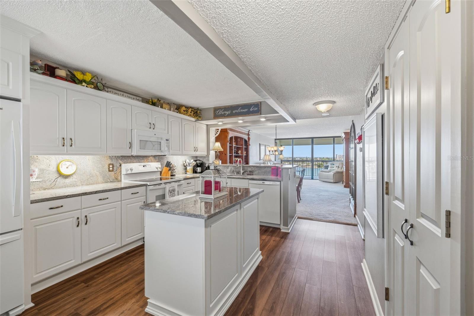 CONSTELLATION THE CONDO - Residential