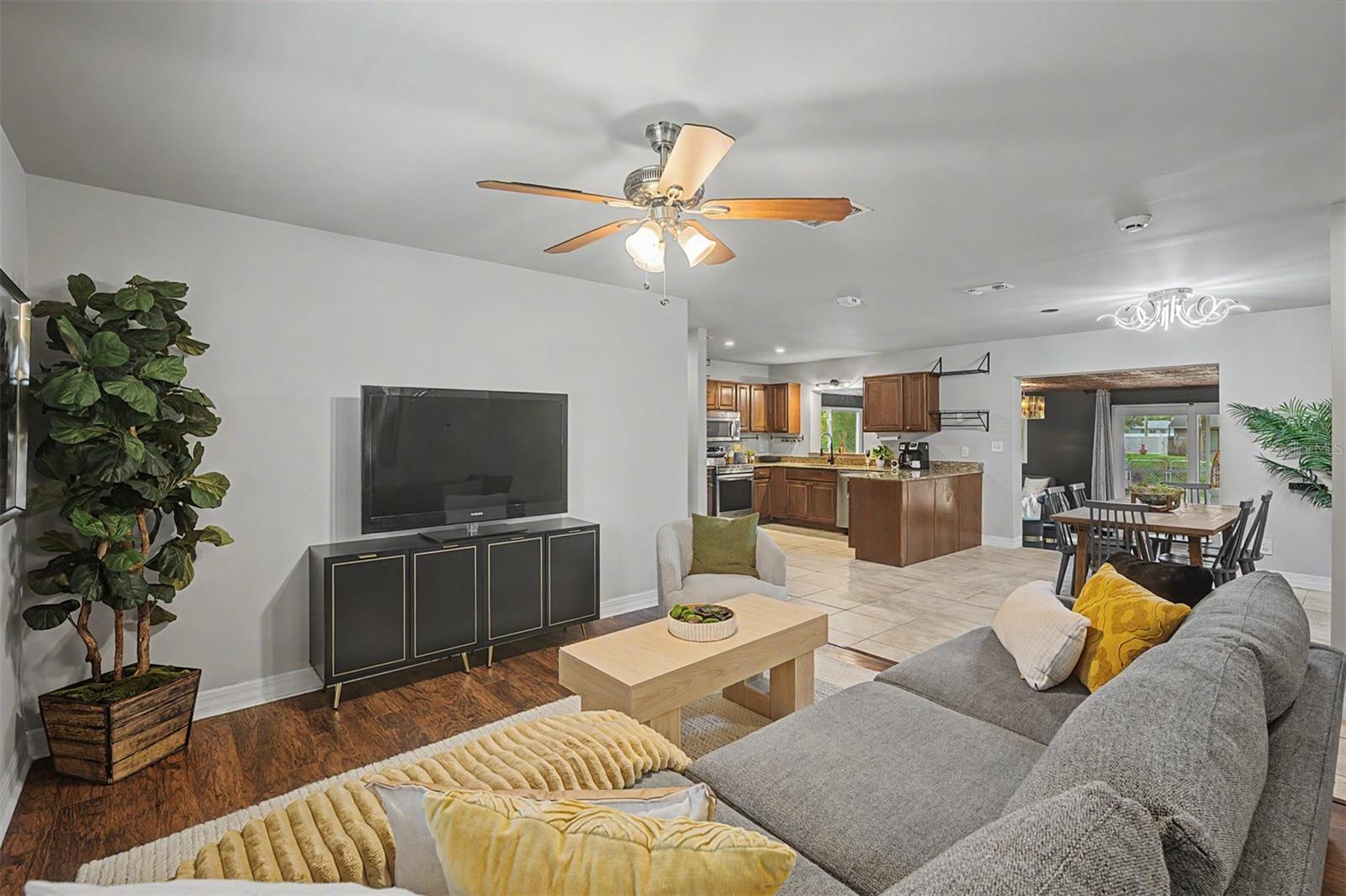 KEENE LAKE MANORS - Residential