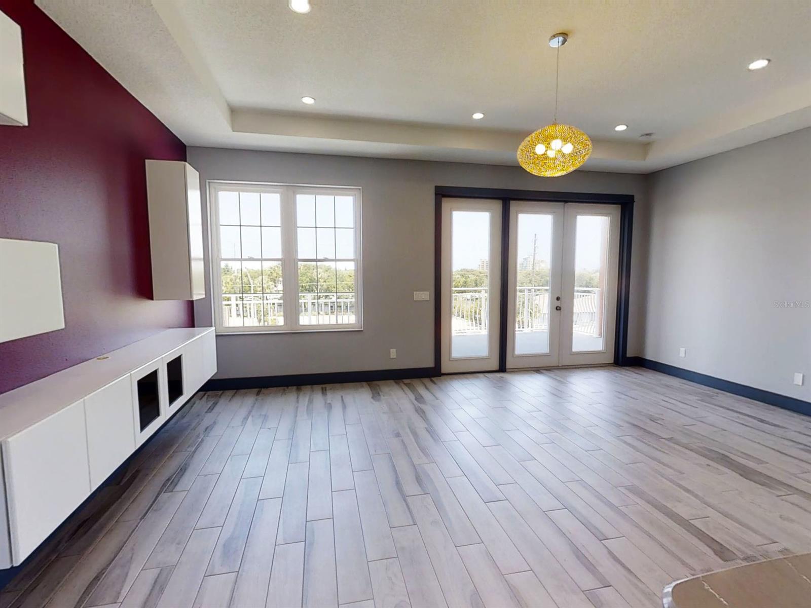 Detwilers Add 01 New Smyrna Bch - Residential Lease