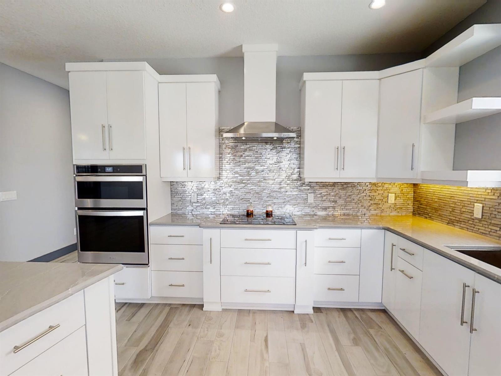 Detwilers Add 01 New Smyrna Bch - Residential Lease