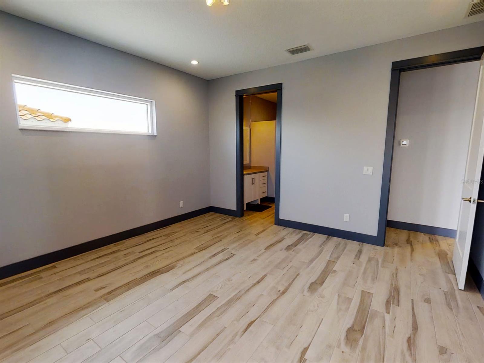 Detwilers Add 01 New Smyrna Bch - Residential Lease