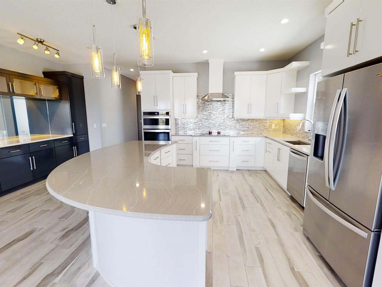 Detwilers Add 01 New Smyrna Bch - Residential Lease