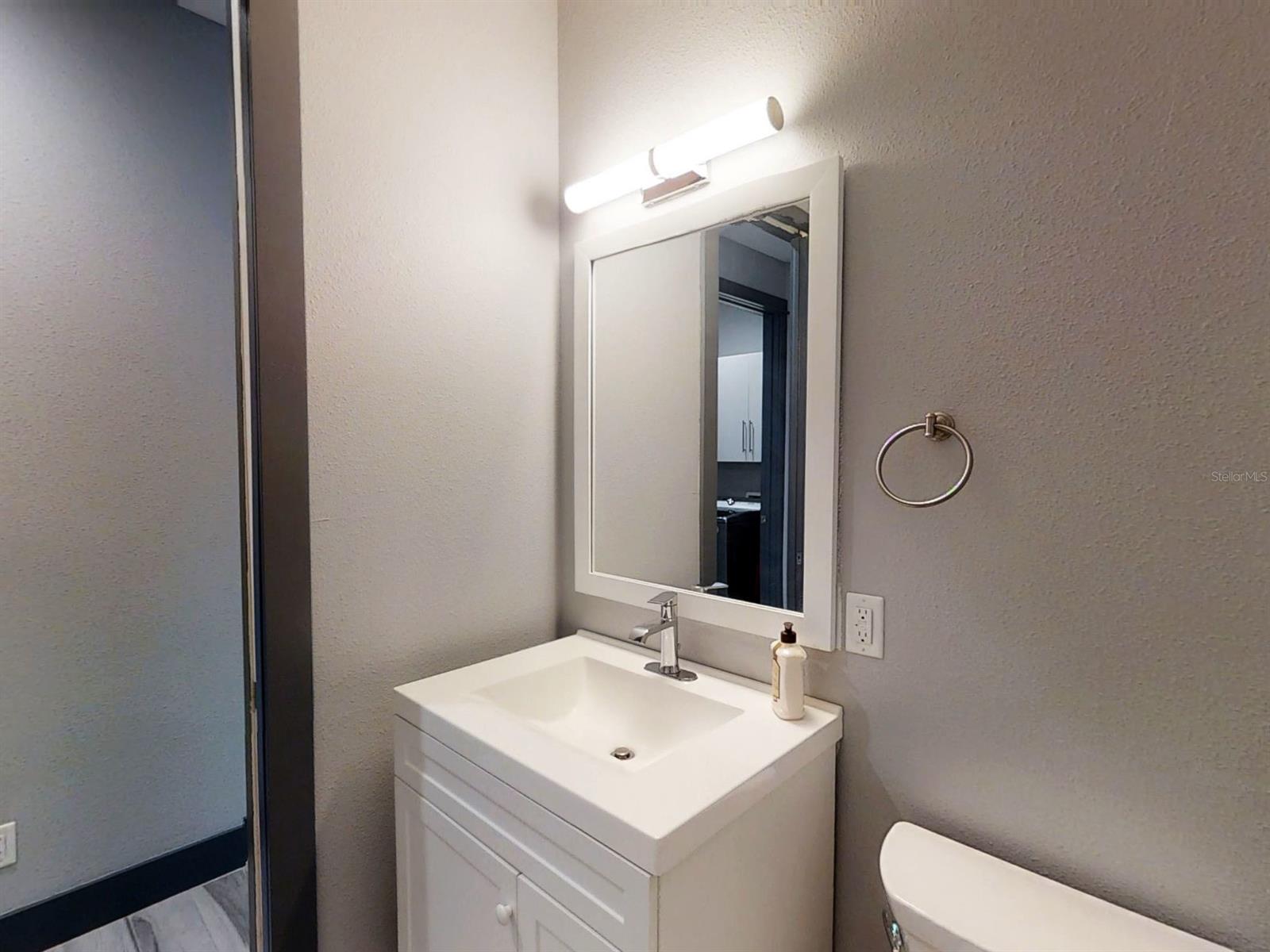 Detwilers Add 01 New Smyrna Bch - Residential Lease