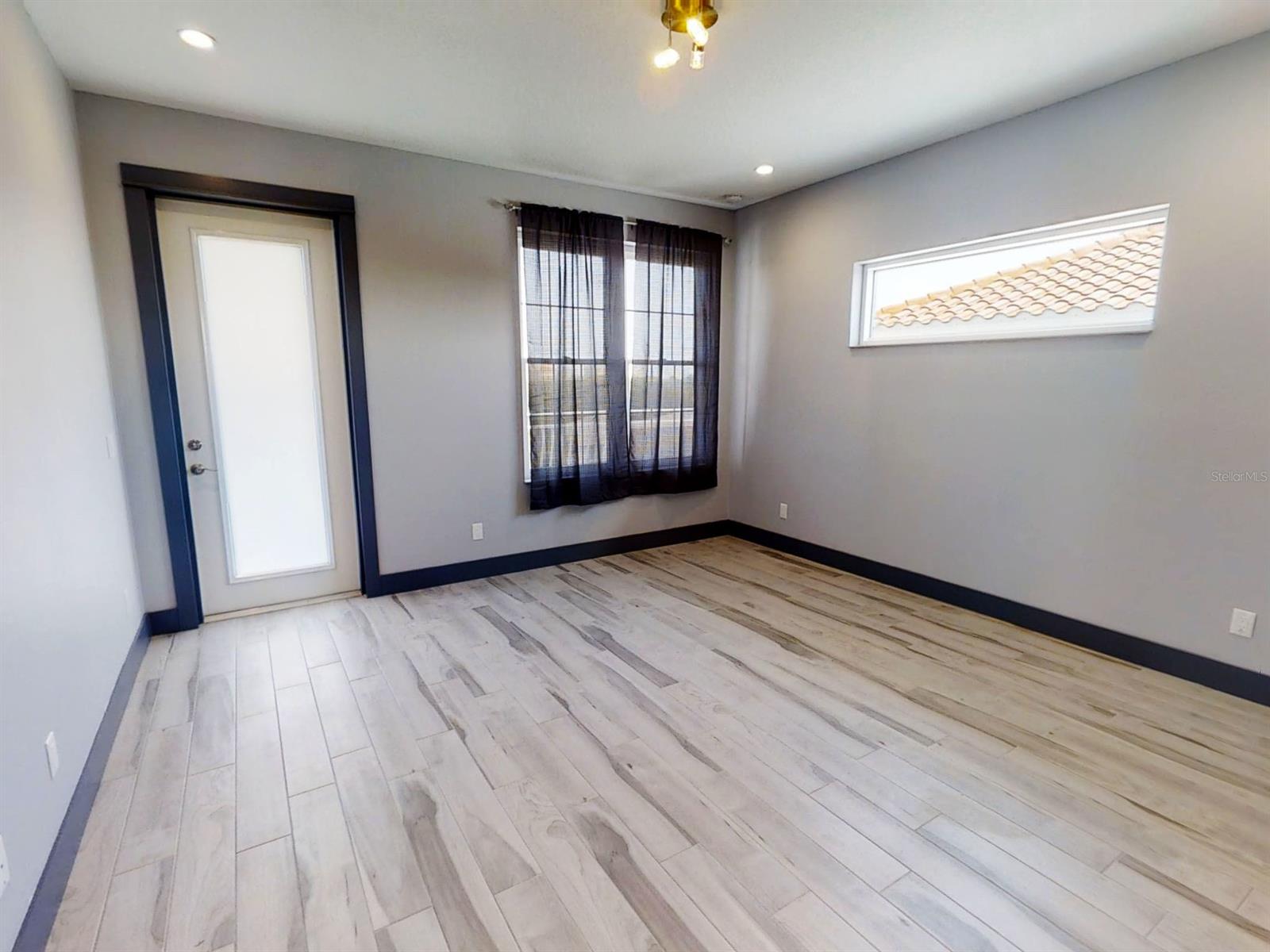 Detwilers Add 01 New Smyrna Bch - Residential Lease