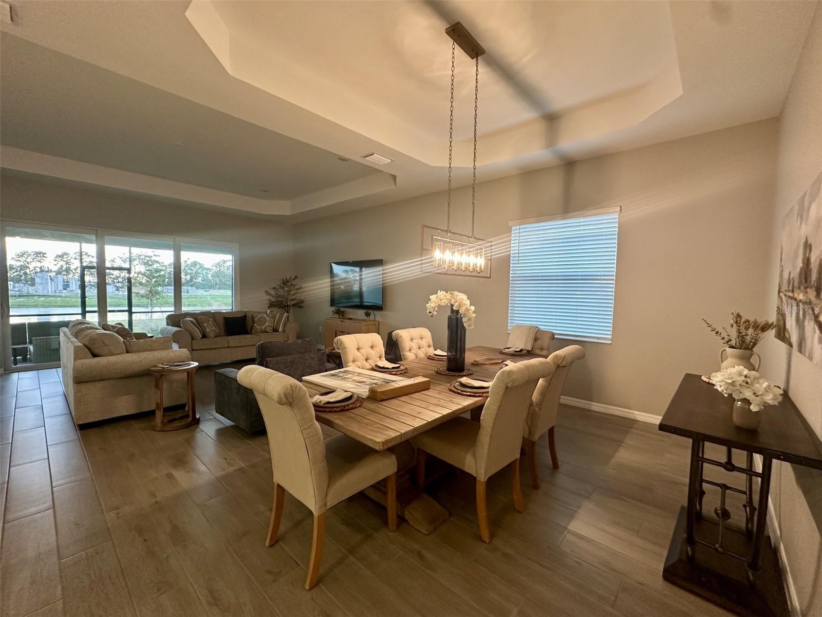 WELLEN PARK GOLF & COUNTRY CLUB - Residential Lease