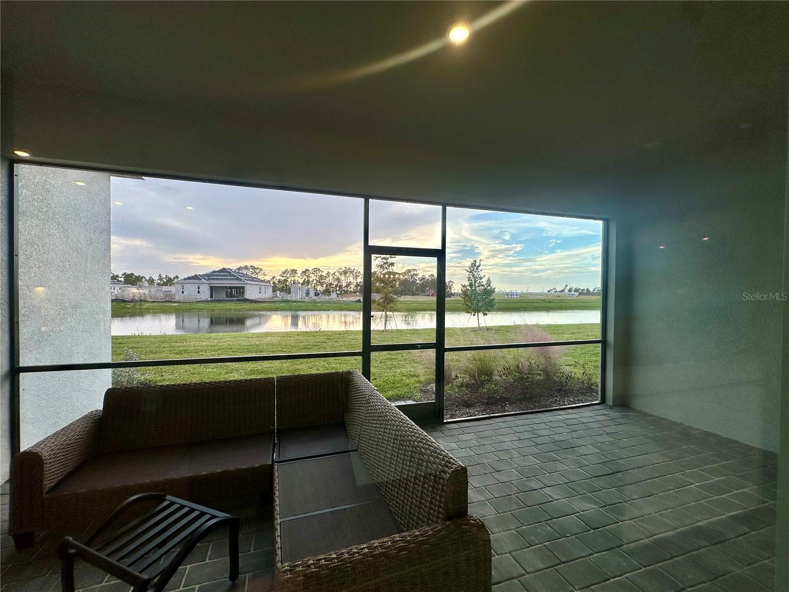 WELLEN PARK GOLF & COUNTRY CLUB - Residential Lease