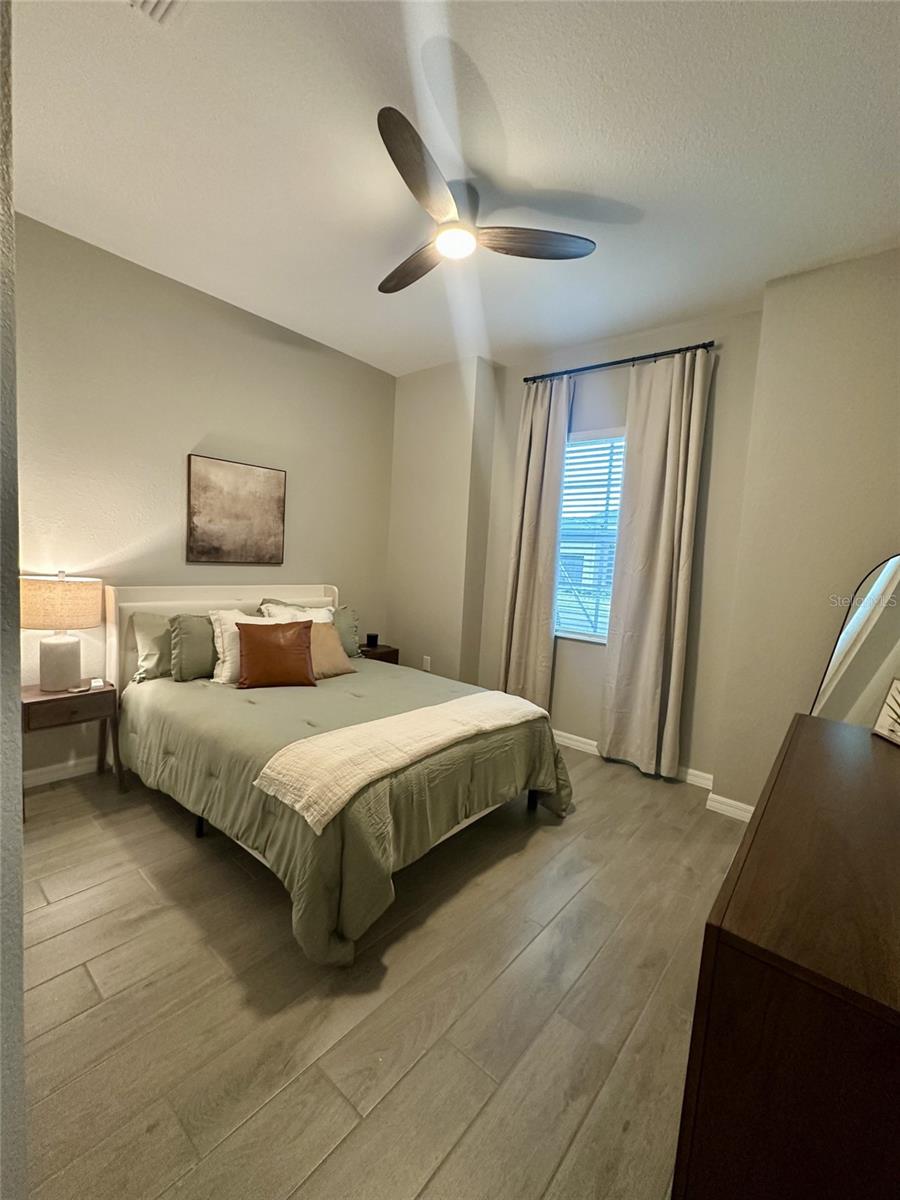 WELLEN PARK GOLF & COUNTRY CLUB - Residential Lease