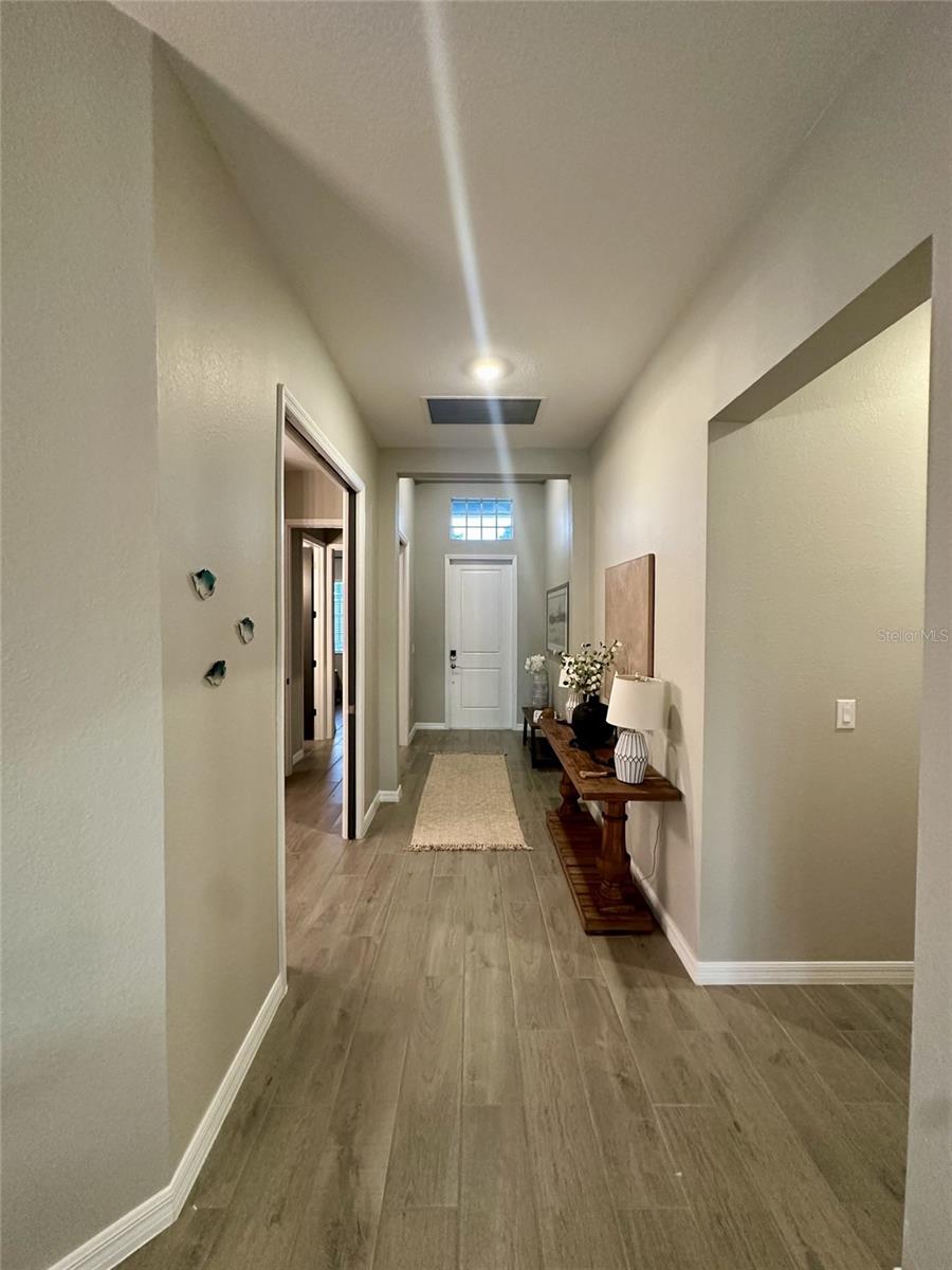 WELLEN PARK GOLF & COUNTRY CLUB - Residential Lease