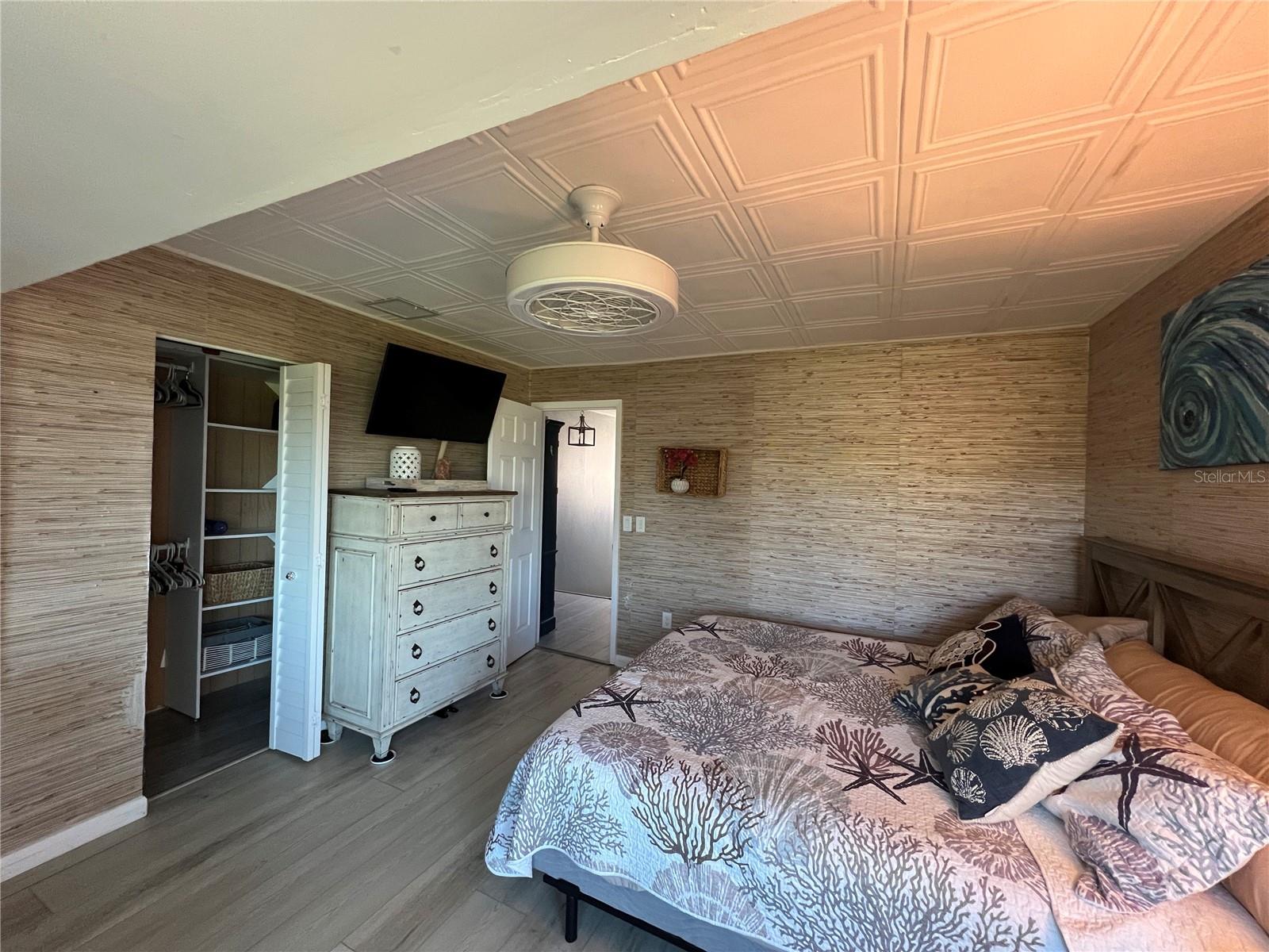 ISLAND CLUB OF TARPON - Residential Lease