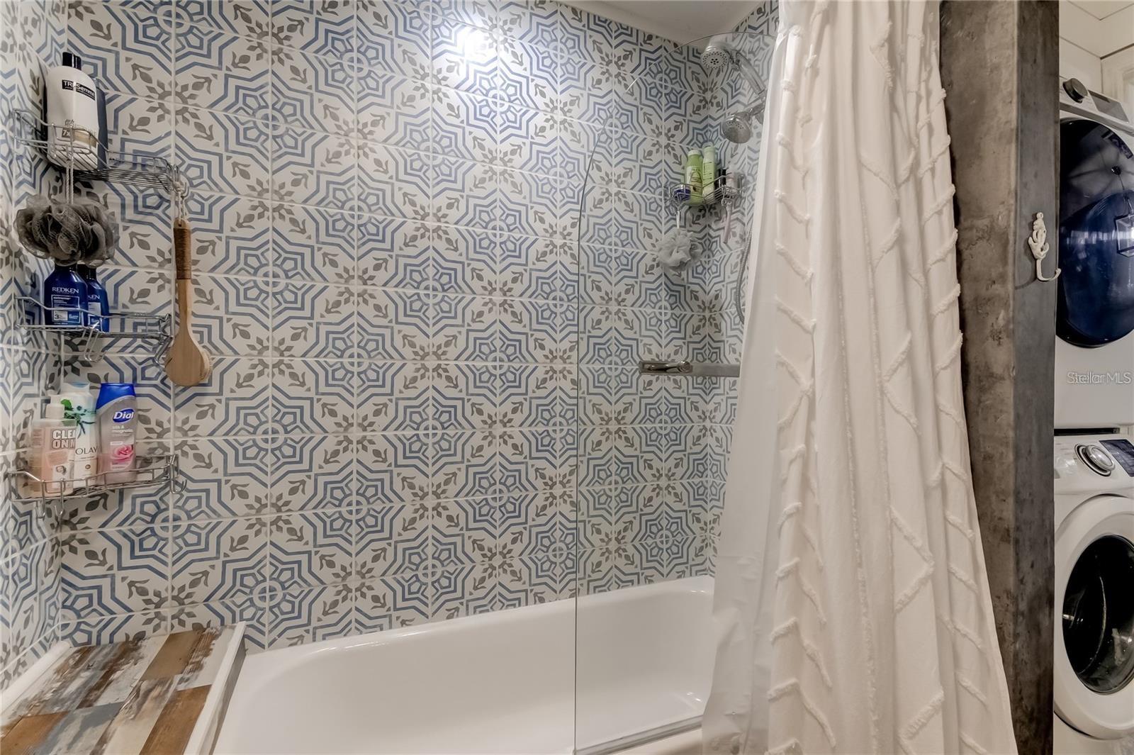 ISLAND CLUB OF TARPON - Residential Lease