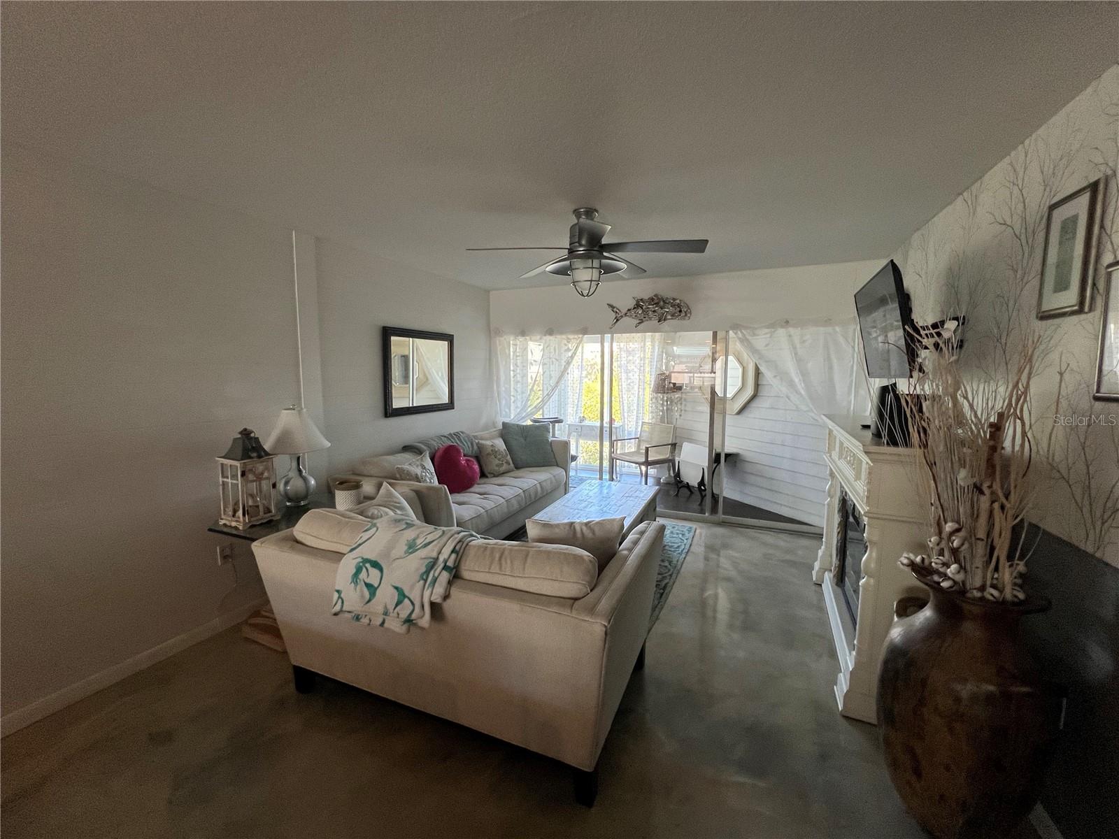 ISLAND CLUB OF TARPON - Residential Lease