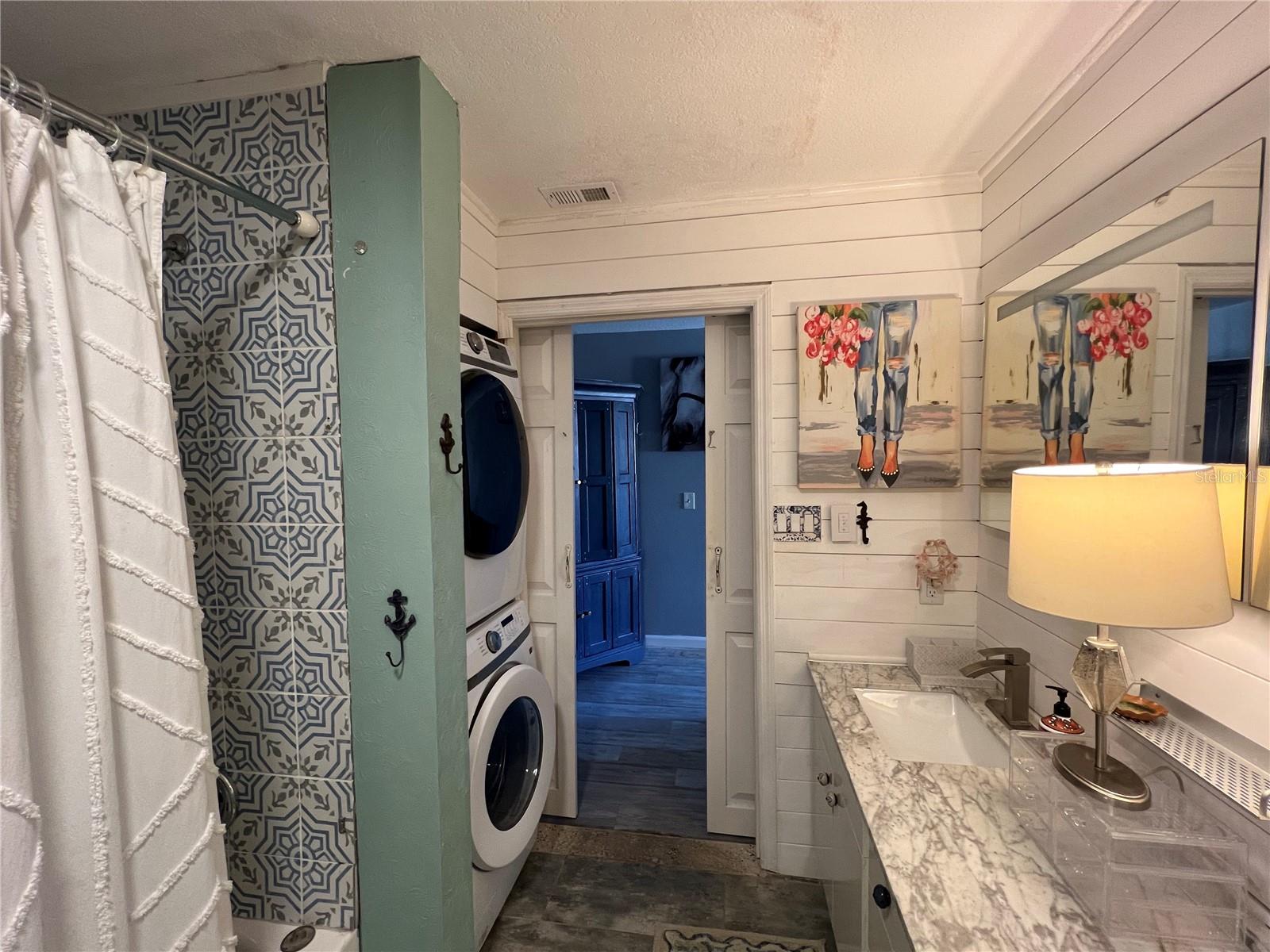 ISLAND CLUB OF TARPON - Residential Lease