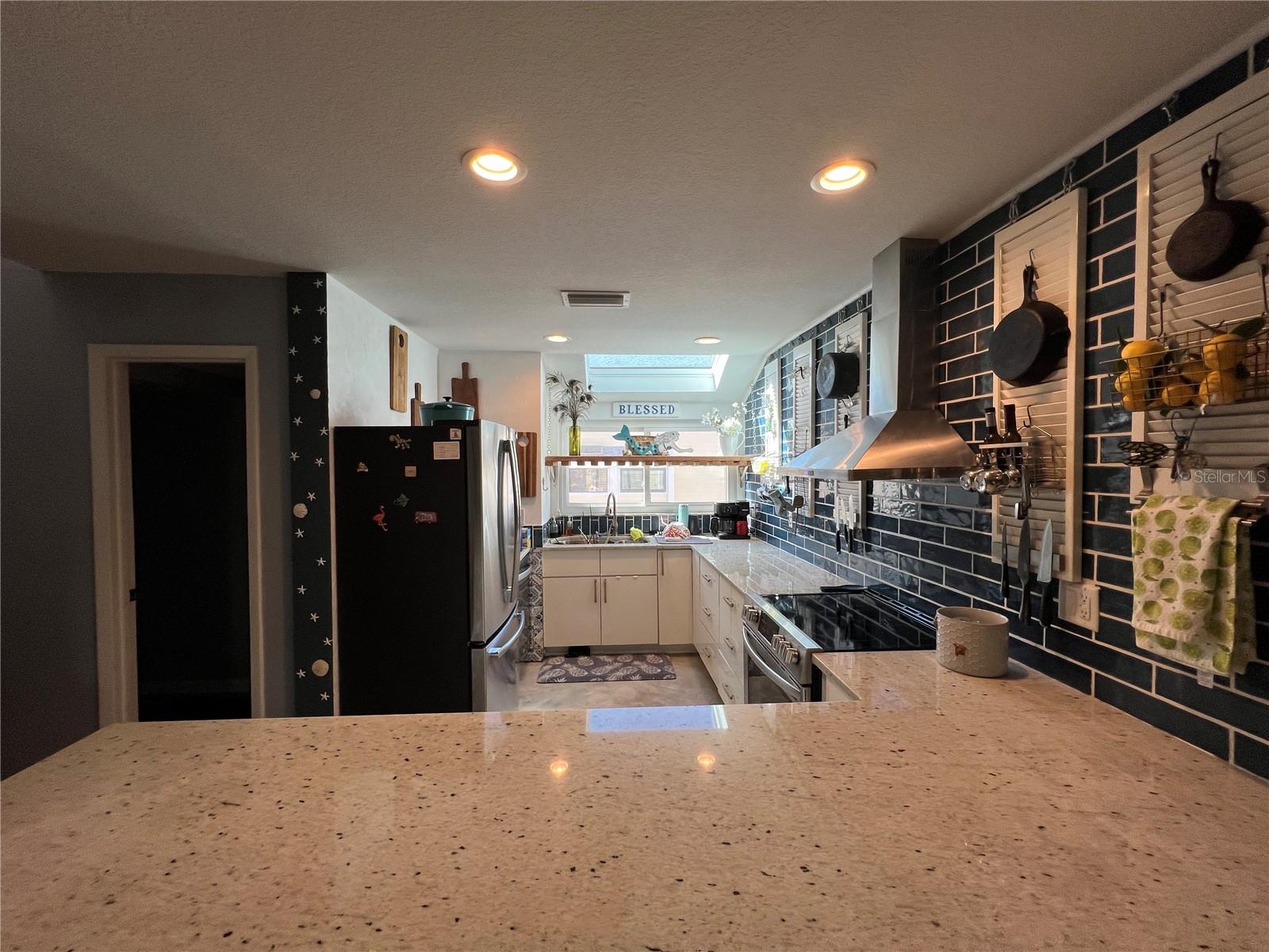 ISLAND CLUB OF TARPON - Residential Lease