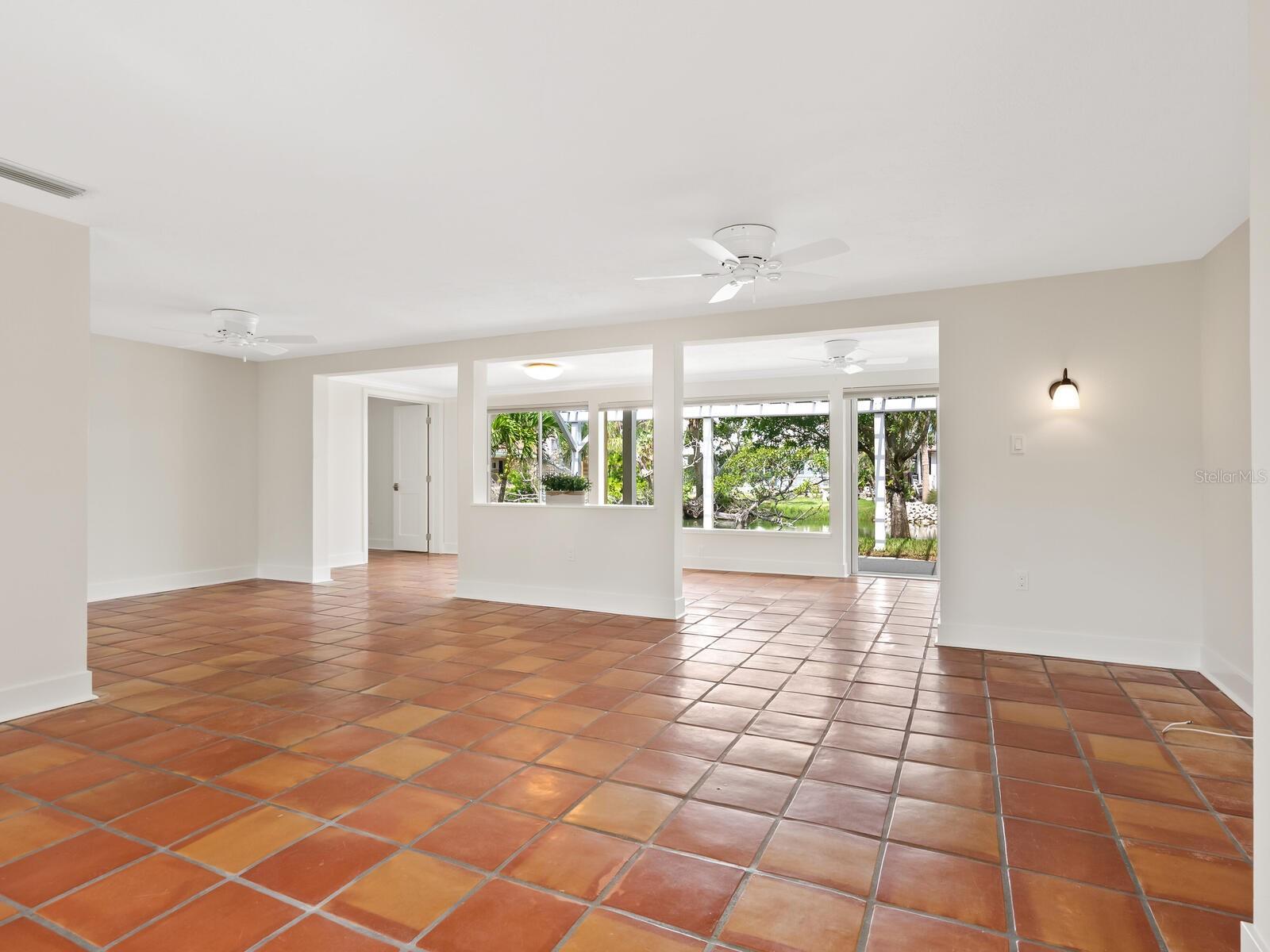 TWITCHELL RALPH S SIESTA KEY PROP - Residential