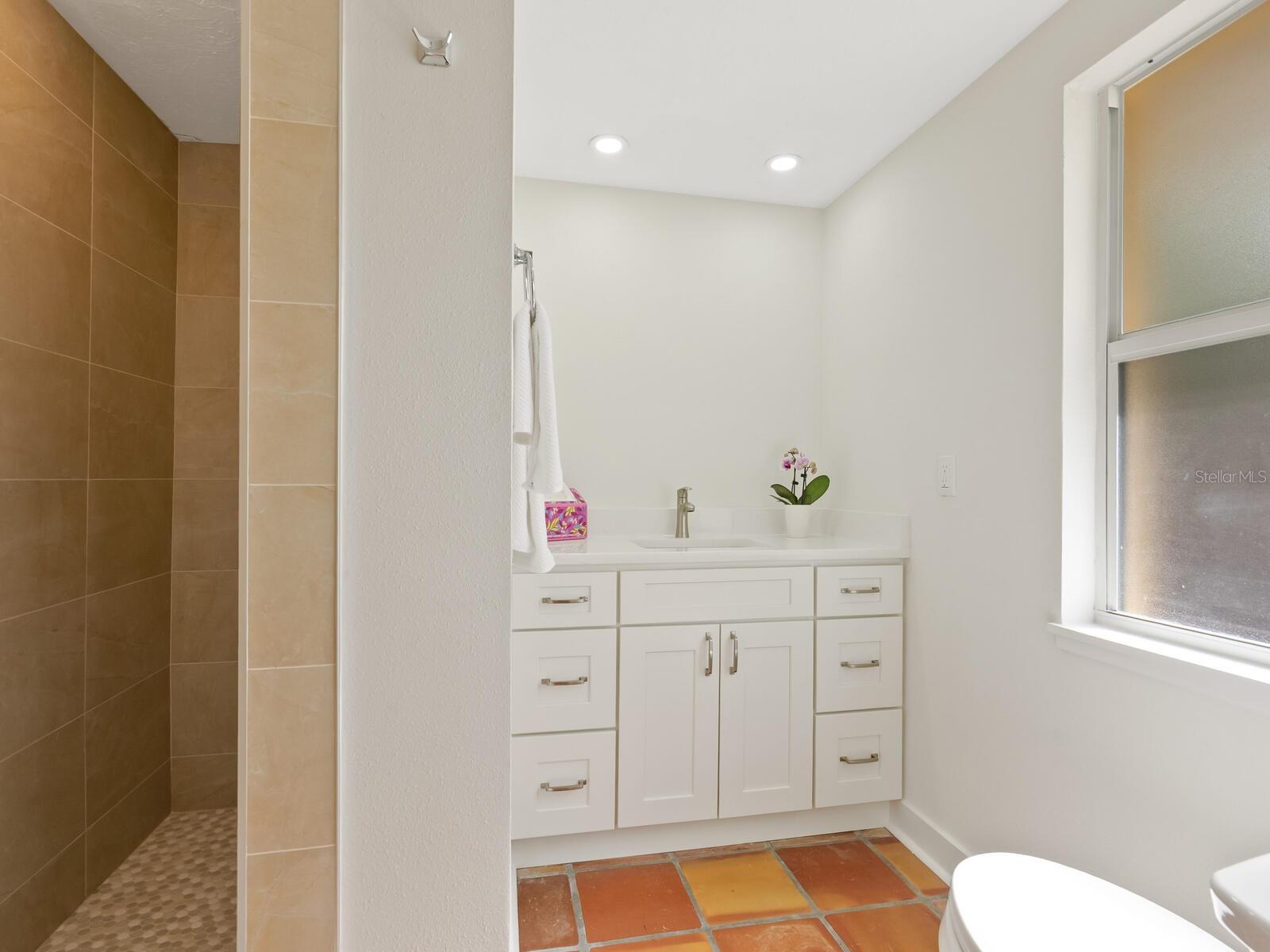 TWITCHELL RALPH S SIESTA KEY PROP - Residential