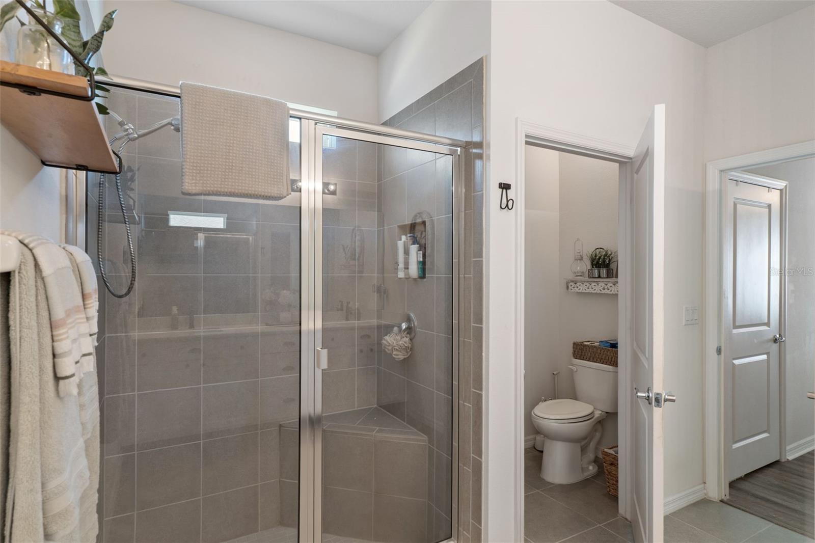 HERNANDO OAKS PH 3 - Residential