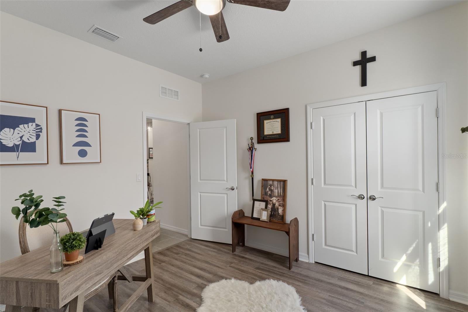 HERNANDO OAKS PH 3 - Residential