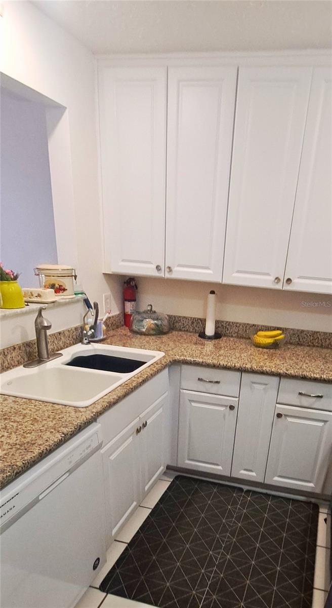 ROCKPOINTE PATIO HOMES - Residential